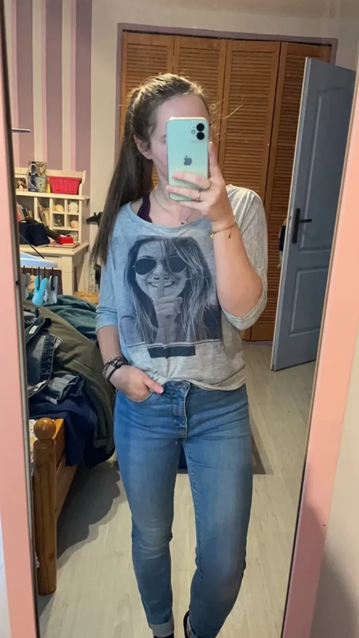 Tee short tête