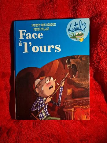 Livre face à l'ours