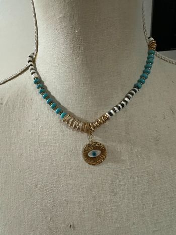Collier perles blanches turquoises or  acier inoxydable or médaille xl œil marque habaha Paris
