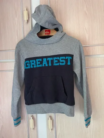 Sweat-shirt 10 ans