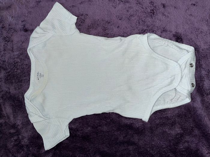 Lot de 3 bodies bébé garçon taille 12 mois - photo numéro 4