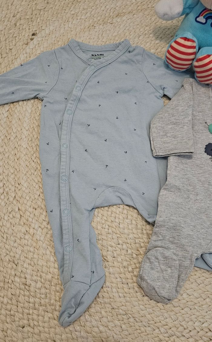Lot de 3 pyjamas 1 mois kiabi - photo numéro 2