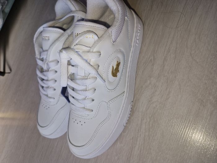 Baskets lacoste neuves 37 - photo numéro 2