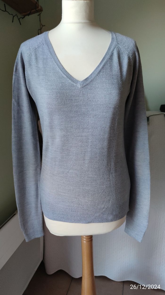 Pull gris  ETAM 40 - photo numéro 2