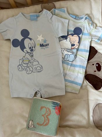 3️⃣ Lot salopette / Combi  Taille 3mois
