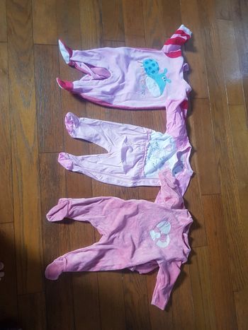 3 pyjamas 6-9 mois