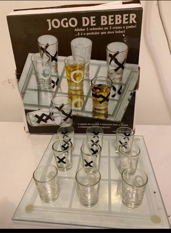 Jeux à boire Morpion/ échec  / Verre alcool neuf