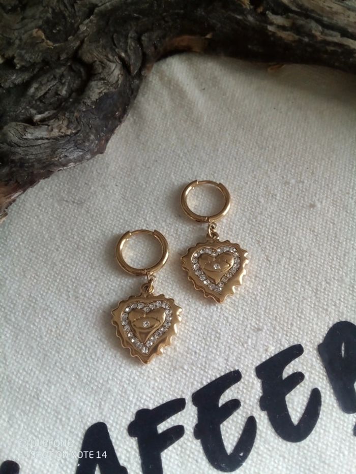 Boucles d'oreilles créoles bohèmes coeurs zirconés