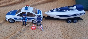 Voiture de police + bateau  playmobil