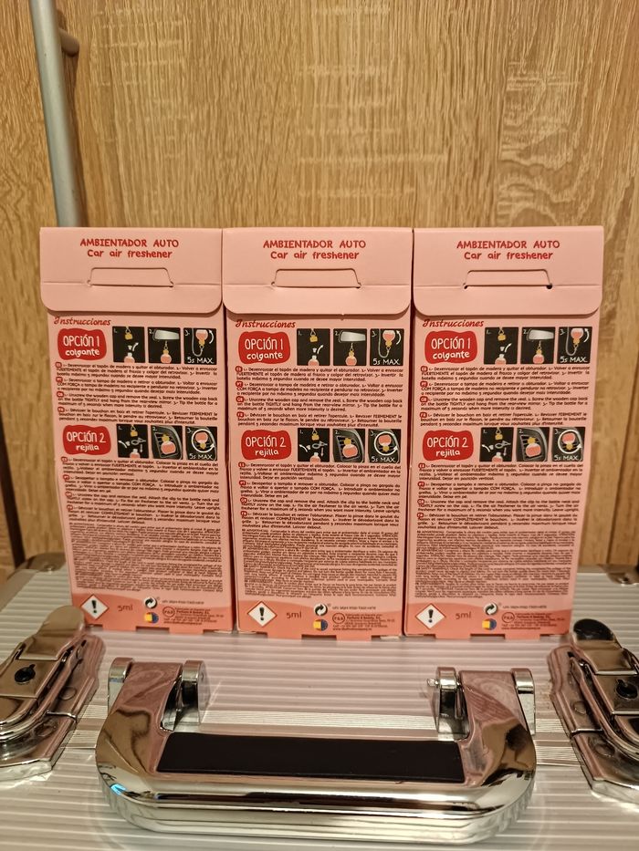 Lot 3 désodorisants d'ambiance voiture - photo numéro 2