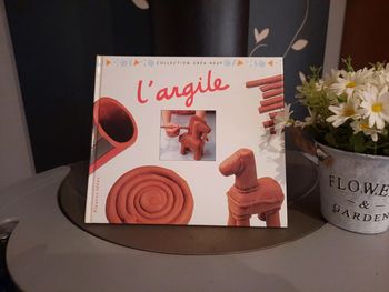 Livre l'argile