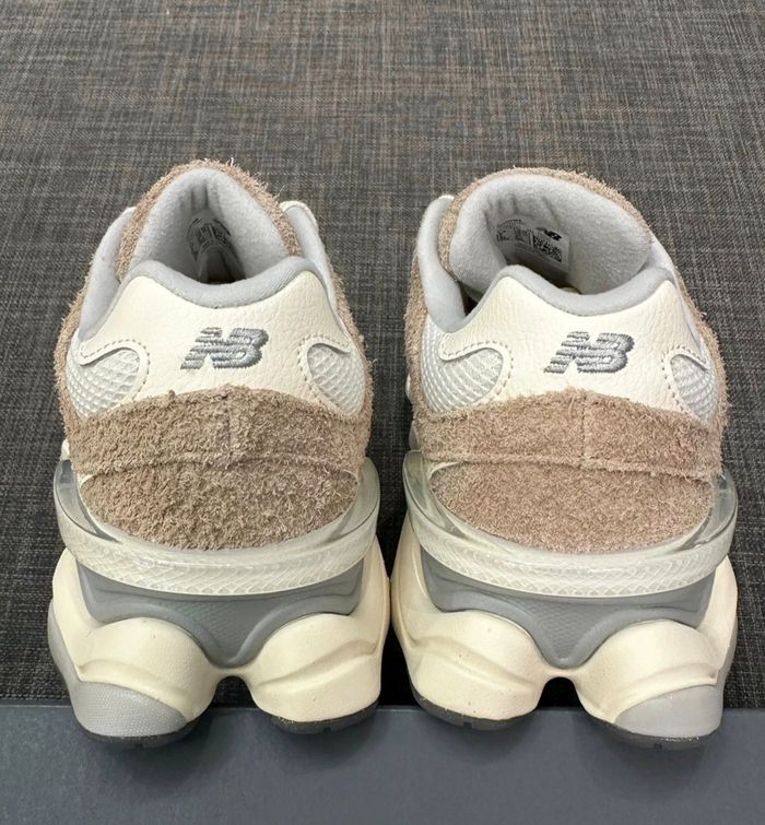 New Balance 9060 Kaki taille 41.5 - photo numéro 6