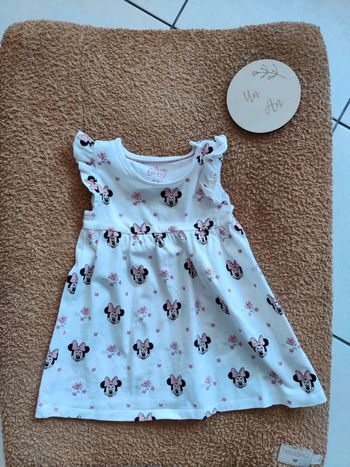 Robe Disney Taille 12 mois C&A