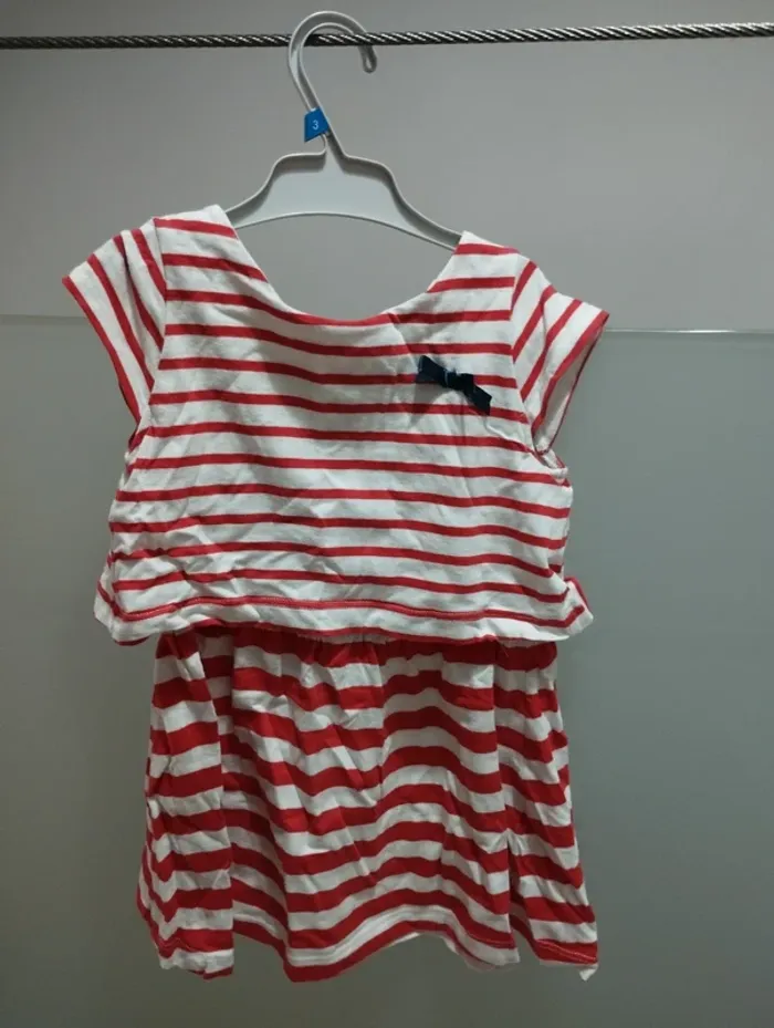 Robe blanc rouge 3 ans