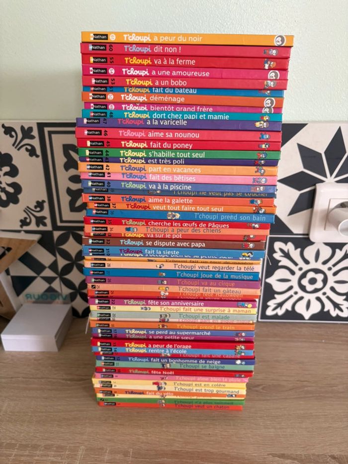 Lot de 56 livres T’choupi