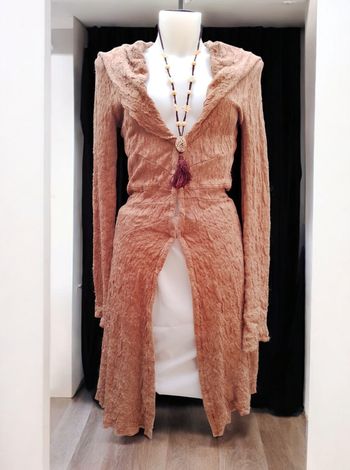 Long cardigan d'une valeur de 180€