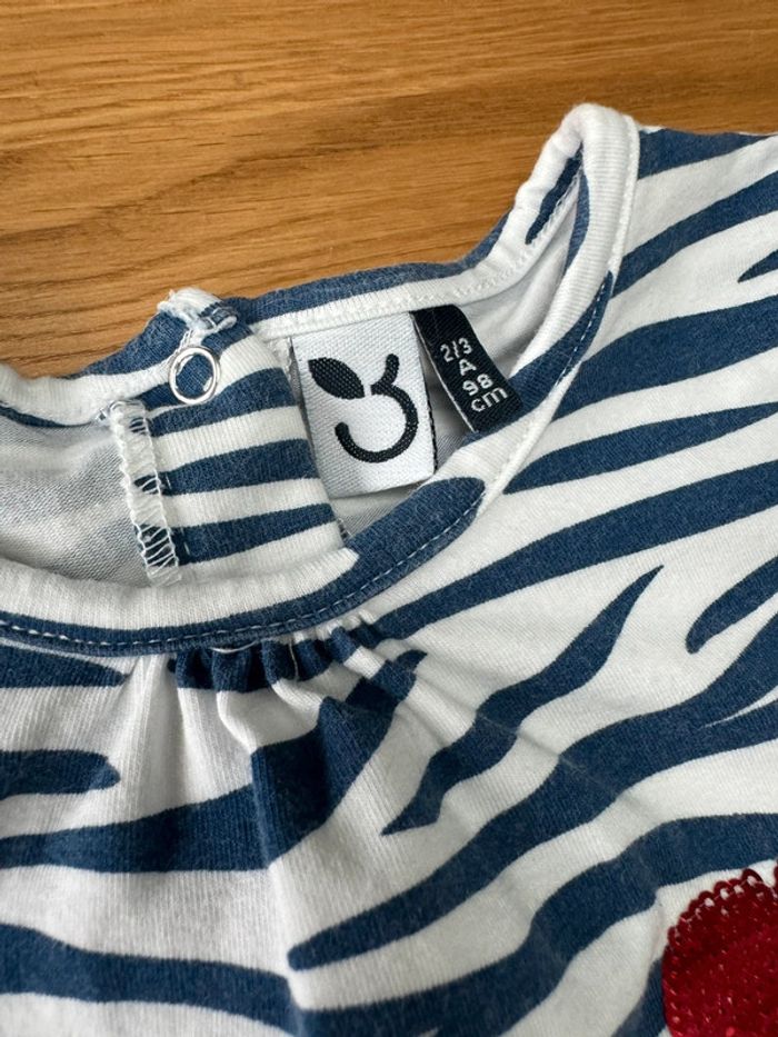 Robe MC blanche à rayures bleu marine avec cœur - Taille 3 Ans - photo numéro 4