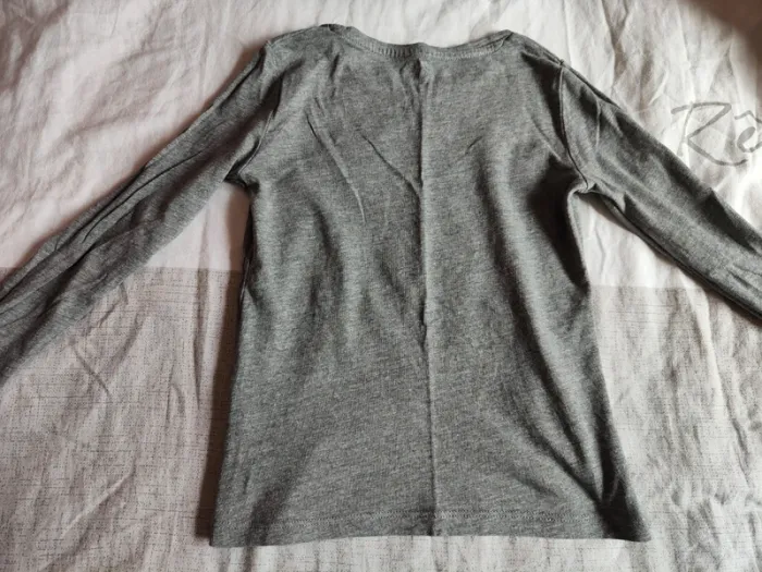 T-shirt manches longues 5 ans - photo numéro 2