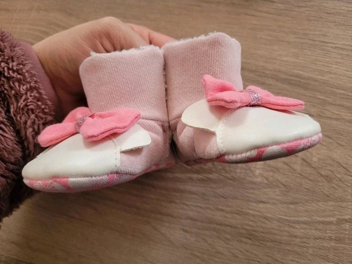 Chaussures Minnie en 0/6 mois - photo numéro 7