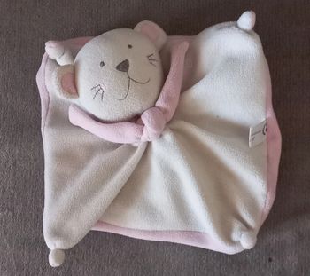 Doudou carré plat chat blanc et rose