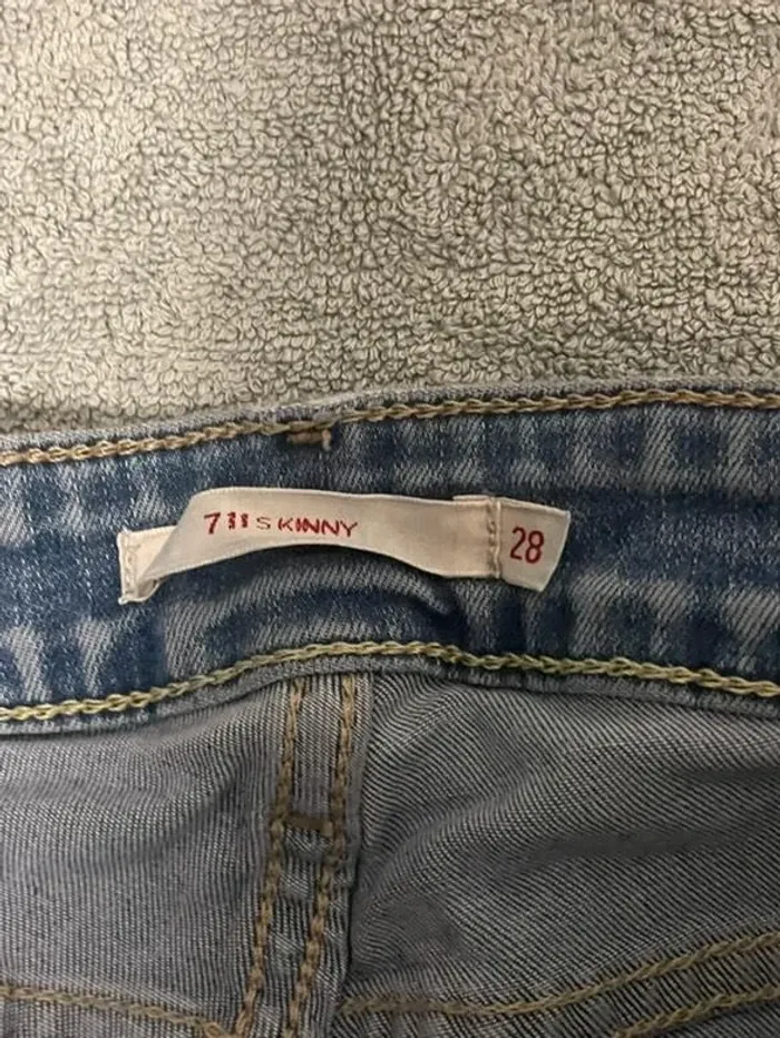 Jean Levi's 711 custom broderie - photo numéro 3