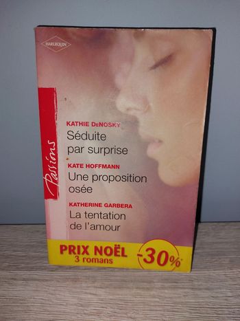 Livre de poche plusieurs histoires