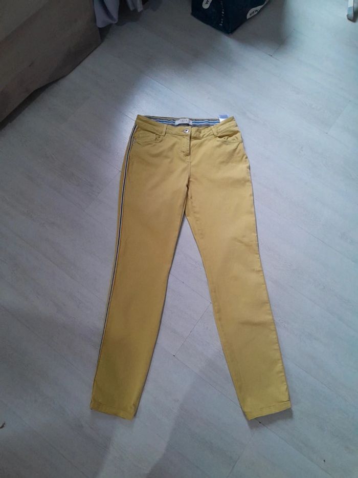 Très beau slim Cecil we pants taille 27