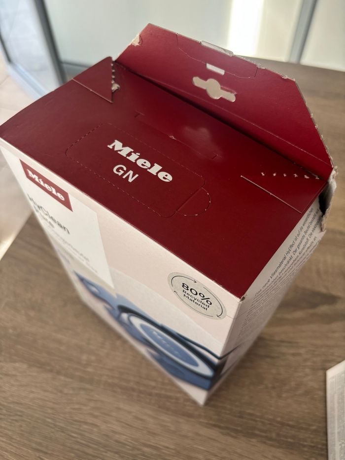 Lot de 2 boites de sacs aspirateur MIELE HyClean Pure GN 80% matieres recyclees X8 Sacs + 4 filtres - photo numéro 4