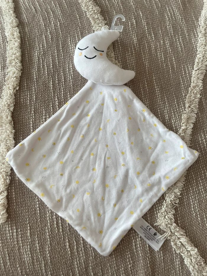 Peluche doudou plat 38cm Simba toys lune blanc et jaune neuf