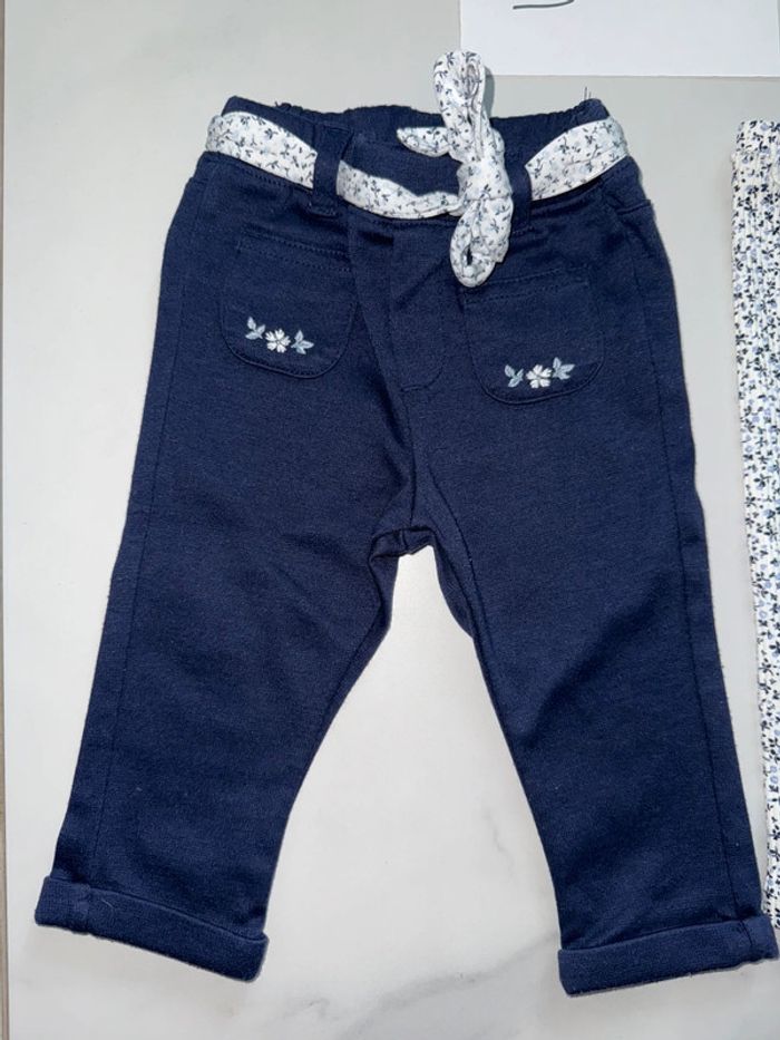 Deux pantalons sergent major 9 mois - photo numéro 2