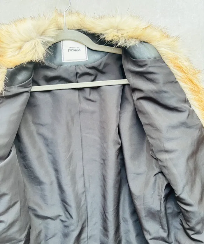 Magnifique manteau fausse fourrure beige Pimkie neuf - photo numéro 3
