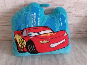 Coussin Flash Mac Queen "Cars 2"