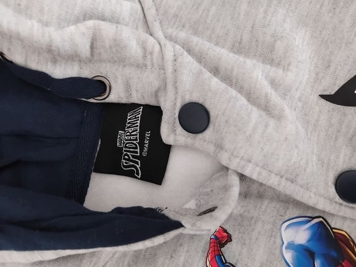 Veste sweat gilet Spiderman, marvel, 6 ans,neuf - photo numéro 4