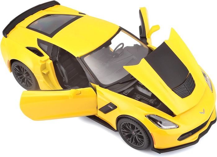 MAISTO Voiture Chevrolet Corvette Z06 2015 jaune 1:24 31133 - photo numéro 3