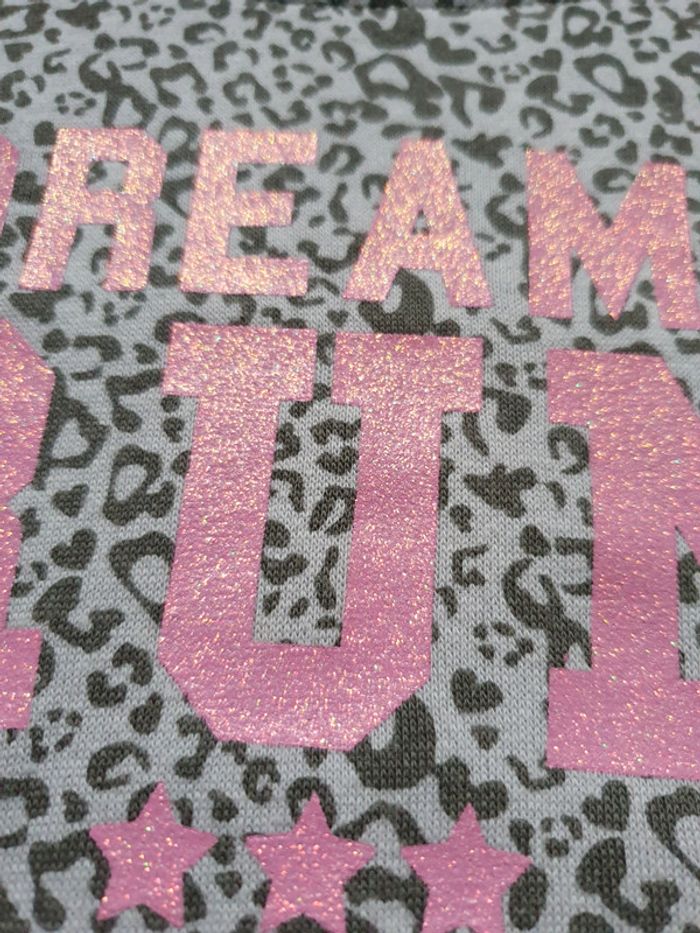 Magnifique pull court 6 ans - photo numéro 3