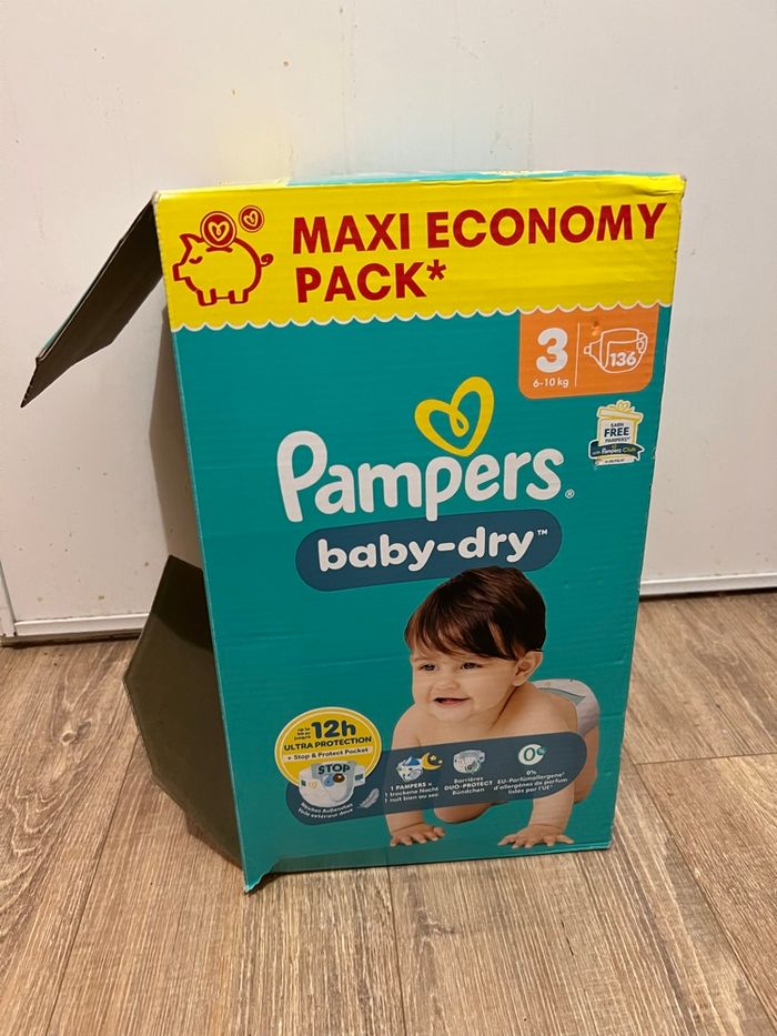 Couches Pampers baby-dry T3 6-10kg