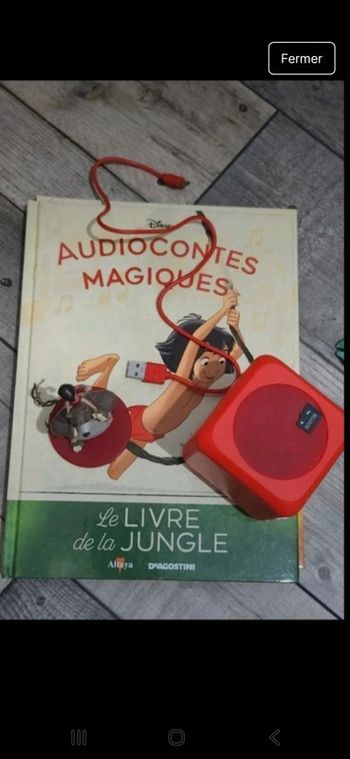 Enceinte et Livre et figurine2 des audiocontes Magiques altaya audio conte audio compte disney
