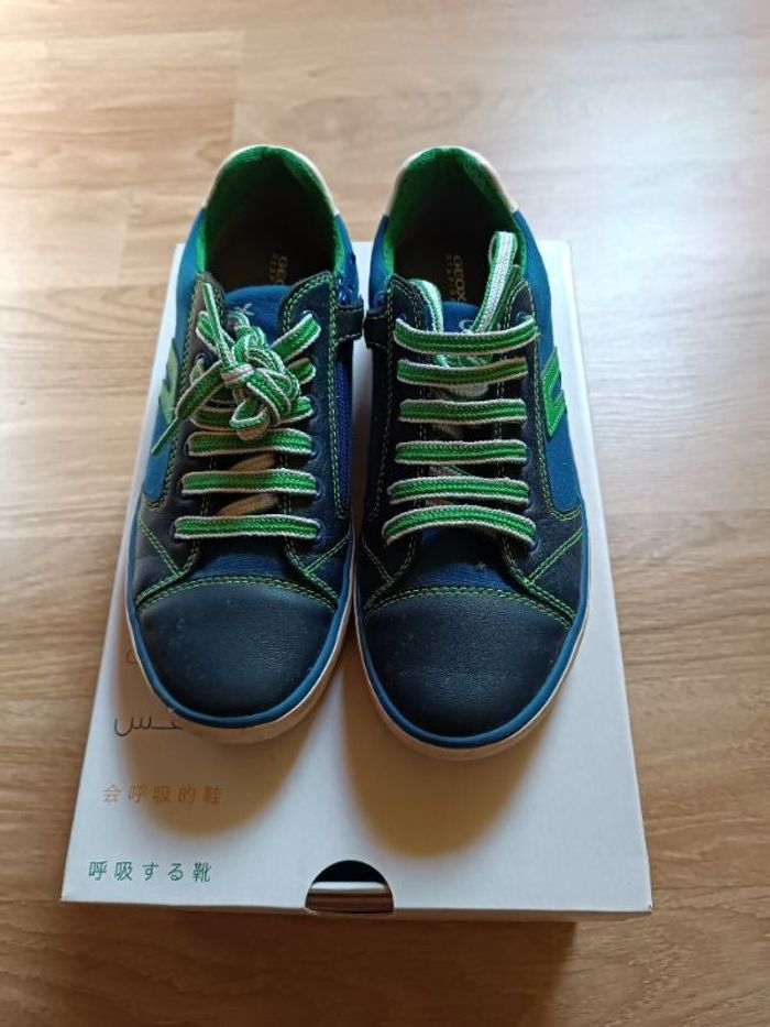 Chaussures en toile bleu et vert Geox 35