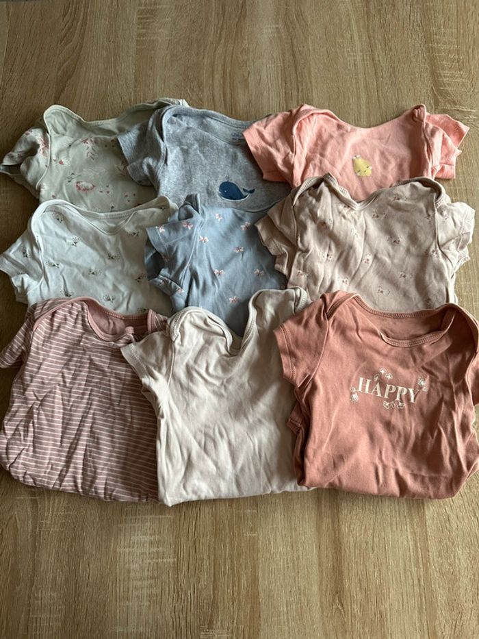Lot de 9 bodies