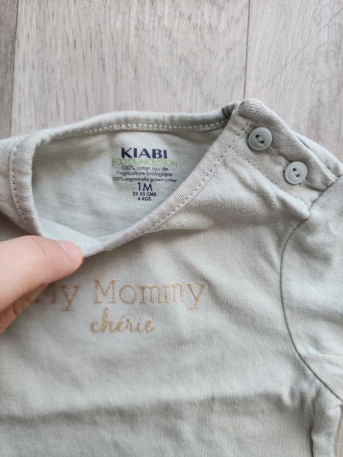 Lot vêtements 1 et 3mois - photo numéro 3