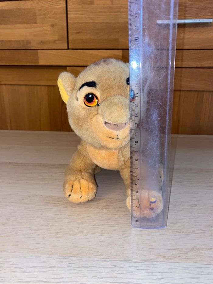 Peluche Disney simba roi lion Disneyland Paris lionceau King - photo numéro 6