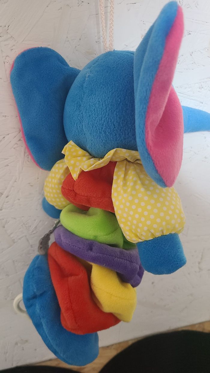 Peluche musicale Trompette d'éléphant de Russ Berrie - photo numéro 4