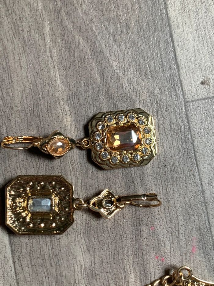 Parure Collier ras de cou  et boucles d’oreilles - photo numéro 10