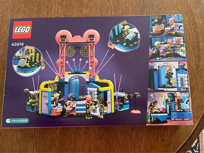 Boîte LEGO Friends 42616 Neuve - photo numéro 2