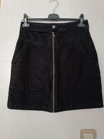 jupe en jean noire zippée