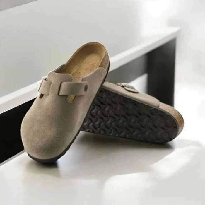 Mules style Birkenstock en suédine beige – Pointure 38 – Neuf avec étiquette - photo numéro 3