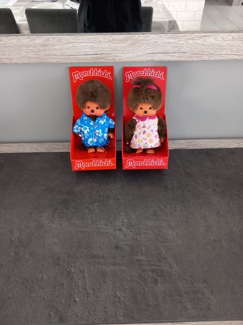 Lot de 2 monchhichi peluches poupons singe neuf 