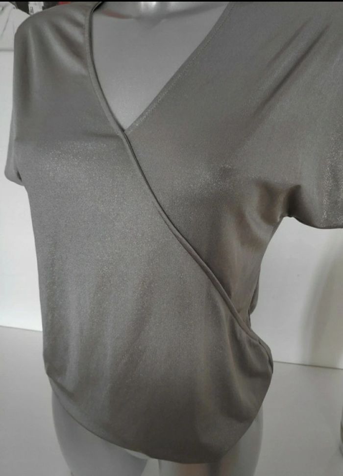 Tee shirt Taille XS - photo numéro 2