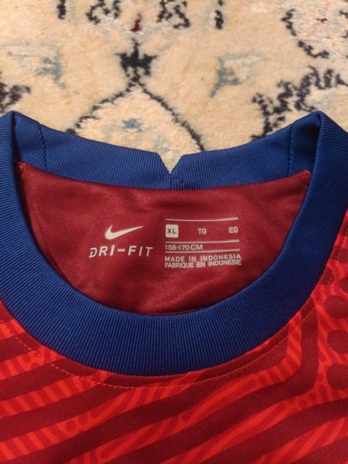 Maillot de foot Nike équipe FC Barcelone taille 13/15 authentique neuf - photo numéro 5