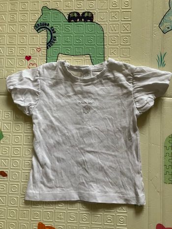 Vend t-shirt Gemo taille 6 mois